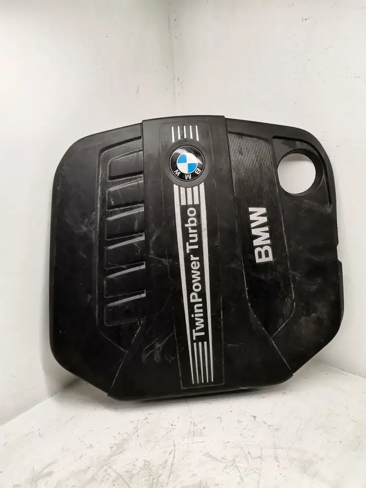 BMW 5 F10 F11 (2009 - 2016) 8513452 Крышка двигателя декоративная — фото 1