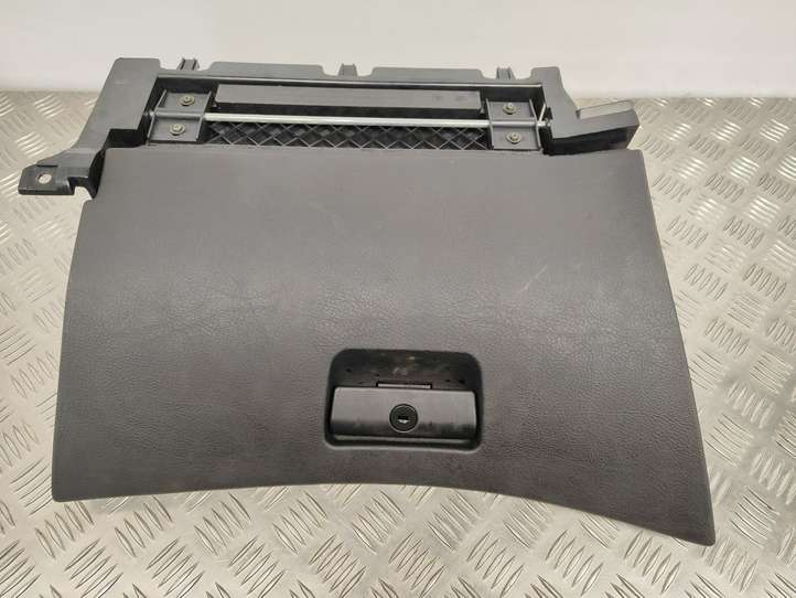 BMW 3 E46 (1998 - 2005)  51168196111 Ящик для вещей