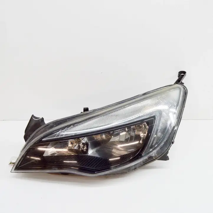 Opel Astra J (2009 - 2012) 13297720 Передняя фара — фото 1