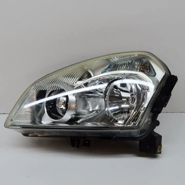 Nissan Qashqai (2010 - 2013) 26060JD00A Передняя фара — фото 1