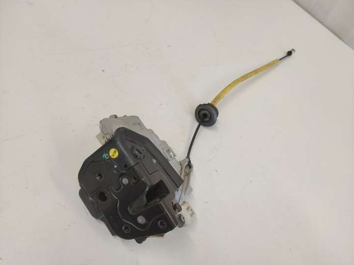 Audi A6 (2004 - 2008)  4F0839015 Замок задней двери