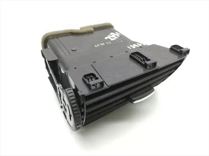 Volvo V50 (2004 - 2008) GHP9-GM910 Боковой воздушный дефлектор — фото 2