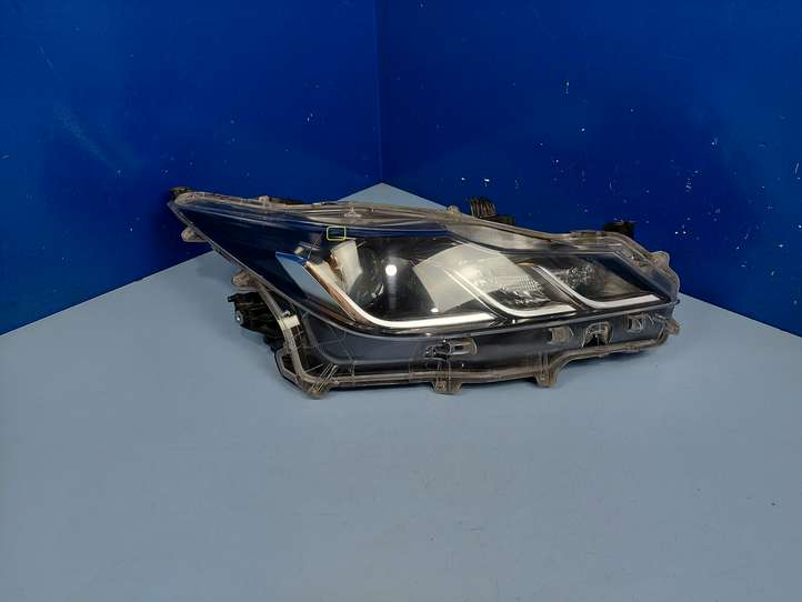 Toyota Corolla E210 E21 (2018 - )  8111002T3000 Передняя фара