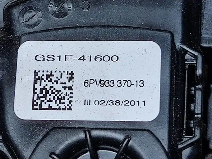 Mazda 6 (2012 - 2015) GS1E41600 Педаль акселератора — фото 2