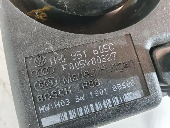 Audi A3/S3 8P (2008 - 2013) 1K0951605C Сирена сигнализации — фото 3
