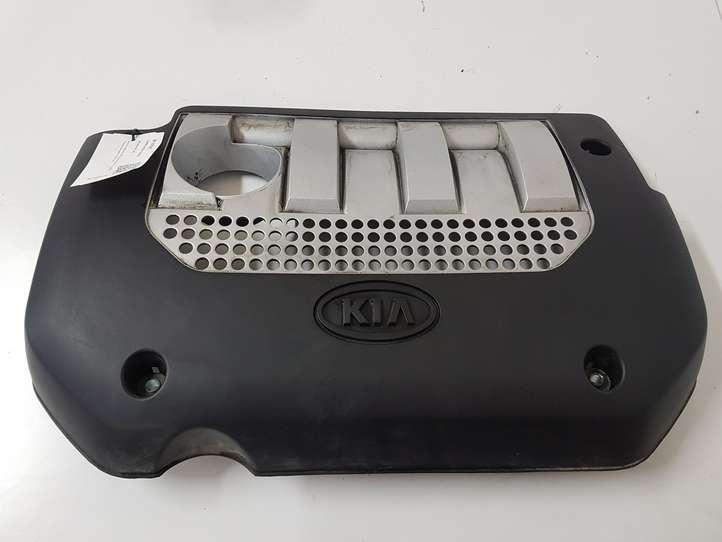 Kia Carens (2002 - 2006)   Крышка двигателя (отделка)