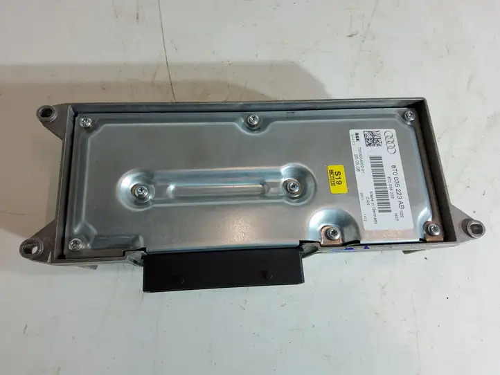 Audi A4 S4 B8 8K (2007 - 2011) 8T0035223AB Усилитель звука — фото 2