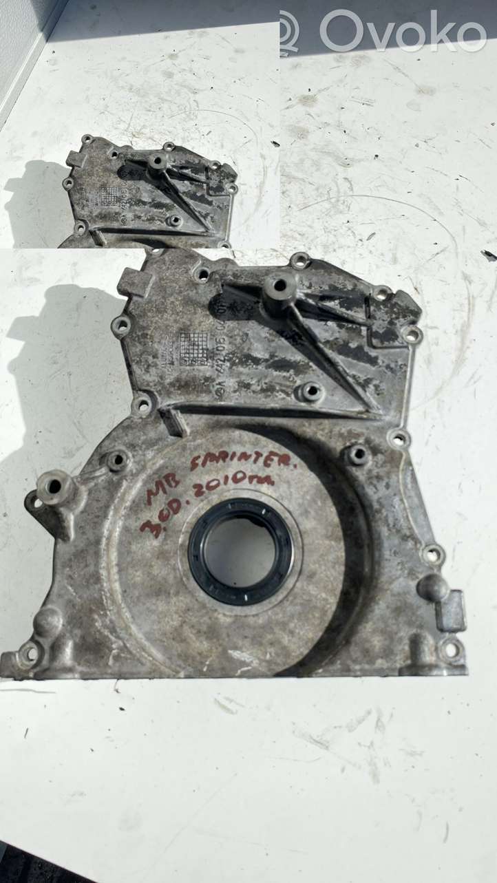 Mercedes-Benz E W212 (2009 - 2016)  A6420150601 Крышка распределительной коробки