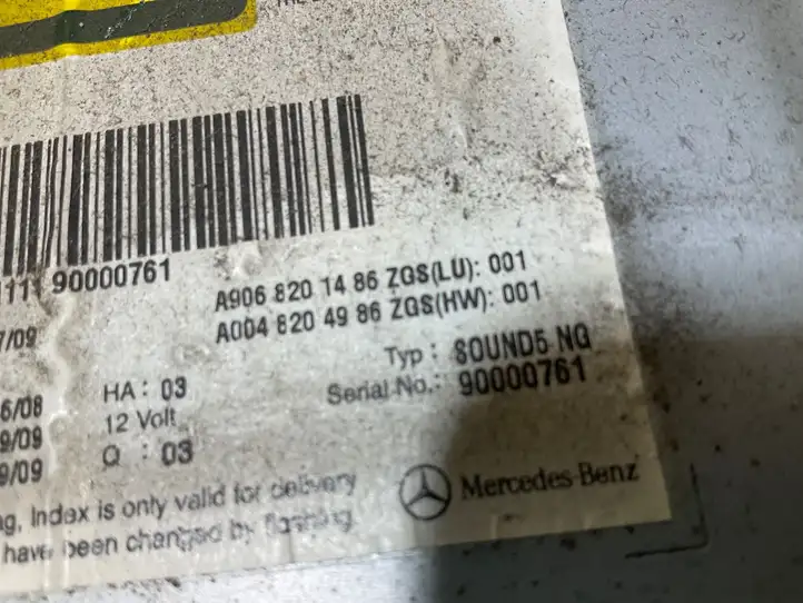 Mercedes-Benz Sprinter W906 (2006 - 2018) A0048204986 Магнитола / мультимедийная система — фото 2