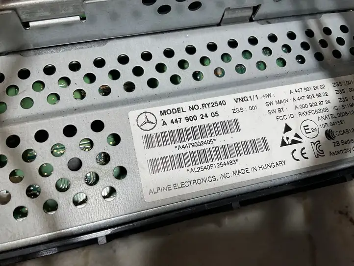 Mercedes-Benz Vito W447 (2014 - ) A4479002405 Магнитола / мультимедийная система — фото 2