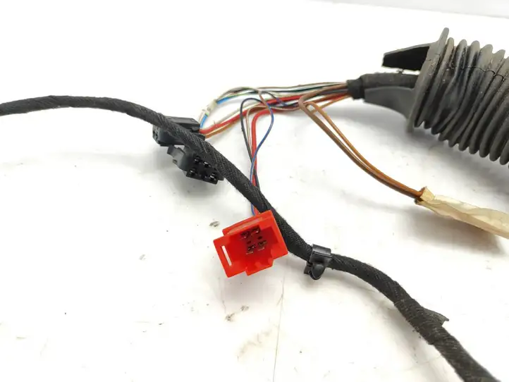 Volkswagen Transporter-Caravelle (1990 - 2003)  7D0971120AJ Проводка передних дверей