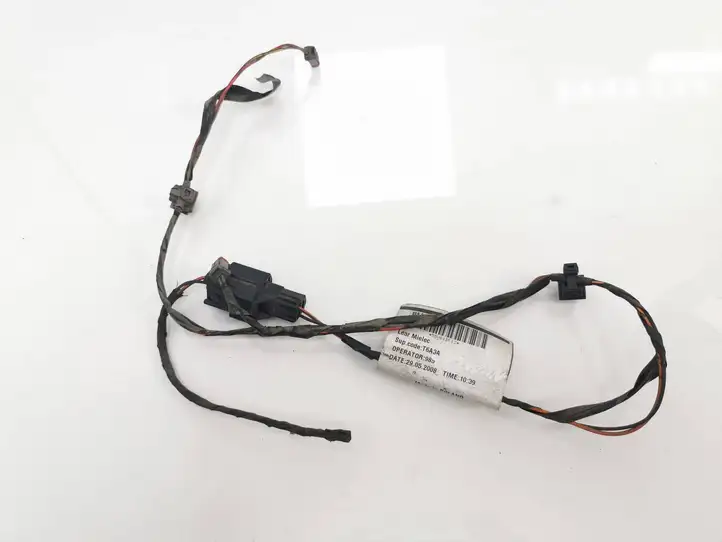 Volvo C30 (2007 - 2010)  30724575 Другой проводник