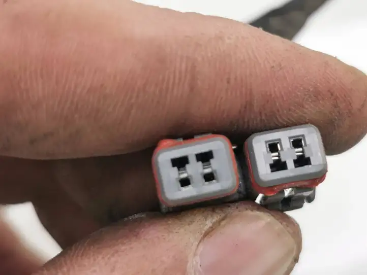 Volvo C30 (2007 - 2010)  30724575 Другой проводник