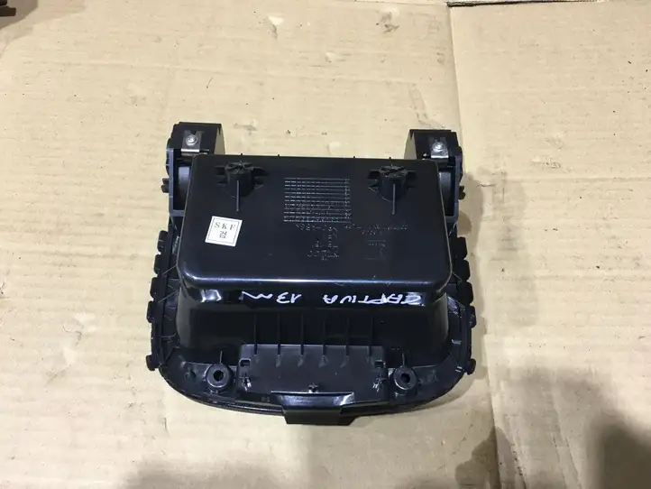 Chevrolet Captiva (2011 - 2013) AMF16345 Вещевой ящик — фото 2