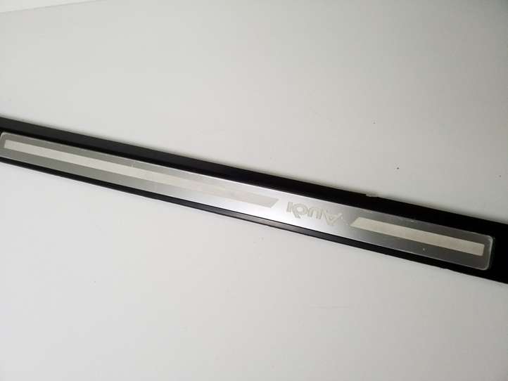 Audi A8 (2005 - 2007)  4E0853985B Отделка переднего порога (внутренняя)
