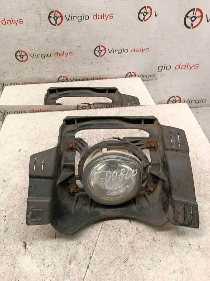 Fiat Doblo (2009 - 2015)  00518144830 Передняя противотуманная фара