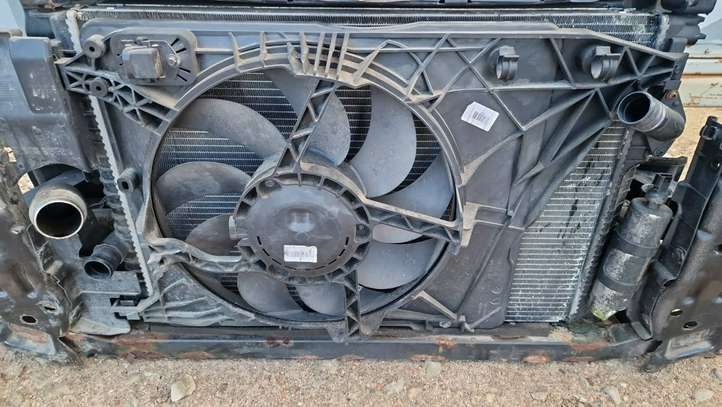 Nissan Qashqai (2010 - 2013)  92110BB50A Панель