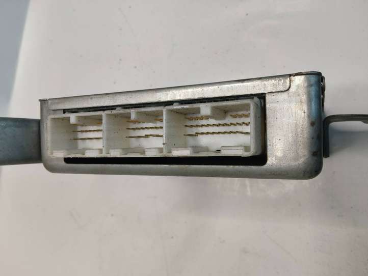 Toyota Land Cruiser (J120) (2002 - 2009)  8929360030 Другие блоки управления / модули
