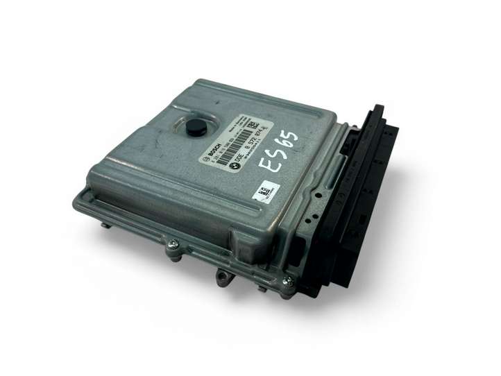 BMW 5 F10 F11 (2009 - 2016)  8572874 Блок управления двигателем ECU