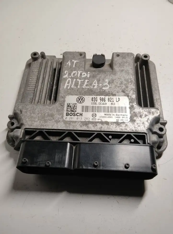 Seat Altea (2004 - 2009) 03G906021LP Блок управления двигателем (ЭБУ) — фото 1