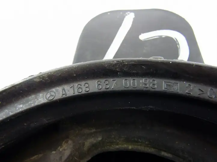 Mercedes-Benz ML W163 (1997 - 2005) Крышка топливного бака — фото 2