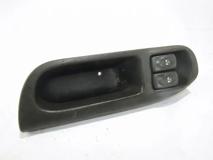 Renault Scenic I (1996 - 2003) Кнопка стеклоподъемников — фото 7