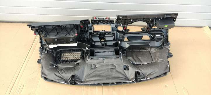 BMW 2 F45 (2014 - 2021)  9378912 Панель
