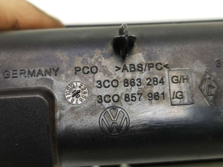 Volkswagen PASSAT B6 (2005 - 2010)  3C0863284G Пепельница