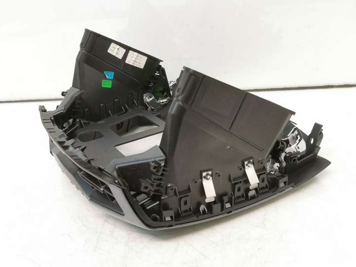 Ford Focus (2011 - 2015)  BM51A014L20AF Отделка радио/ навигации