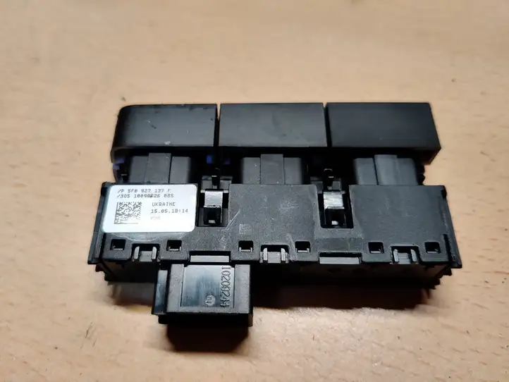 Seat Leon (5F) (2012 - 2019) 5F0927137F Блок кнопок на панели — фото 2