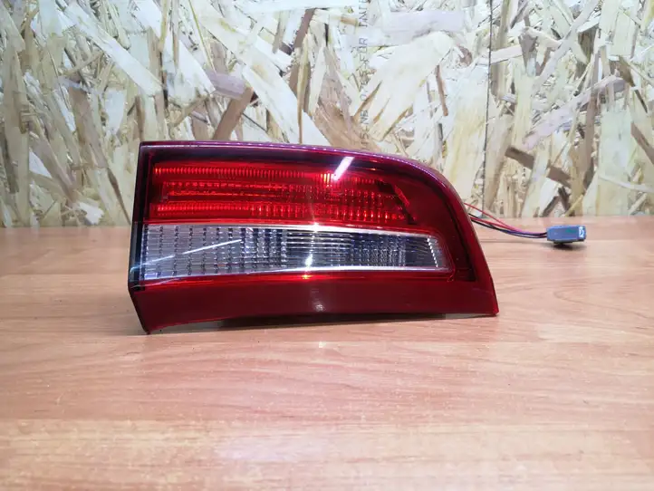 Volvo S60 (2010 - 2013) 30796271 Задний фонарь в крышке багажника — фото 1