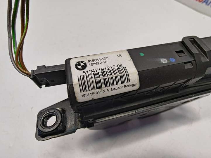 BMW 5 F10 F11 (2009 - 2016)  51247191212 Замок задней крышки