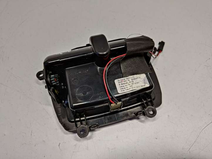BMW 5 F10 F11 (2009 - 2016)  9206347 Пепельница