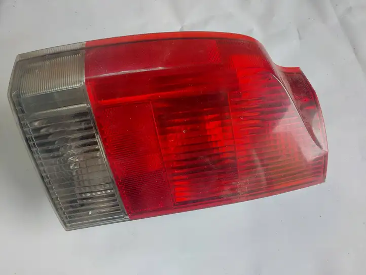 Volvo V70 (2000 - 2004) 9154497ECE Задний фонарь в кузове — фото 1