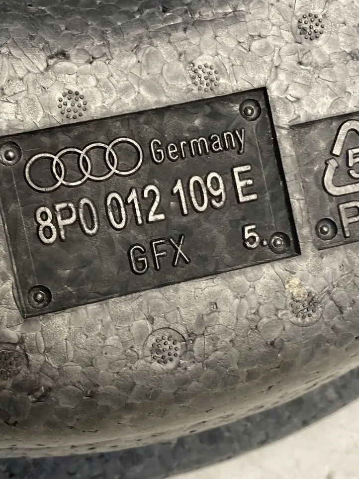Audi A3/S3 8P (2008 - 2013) 8P0012109E Ящик для инструментов — фото 3