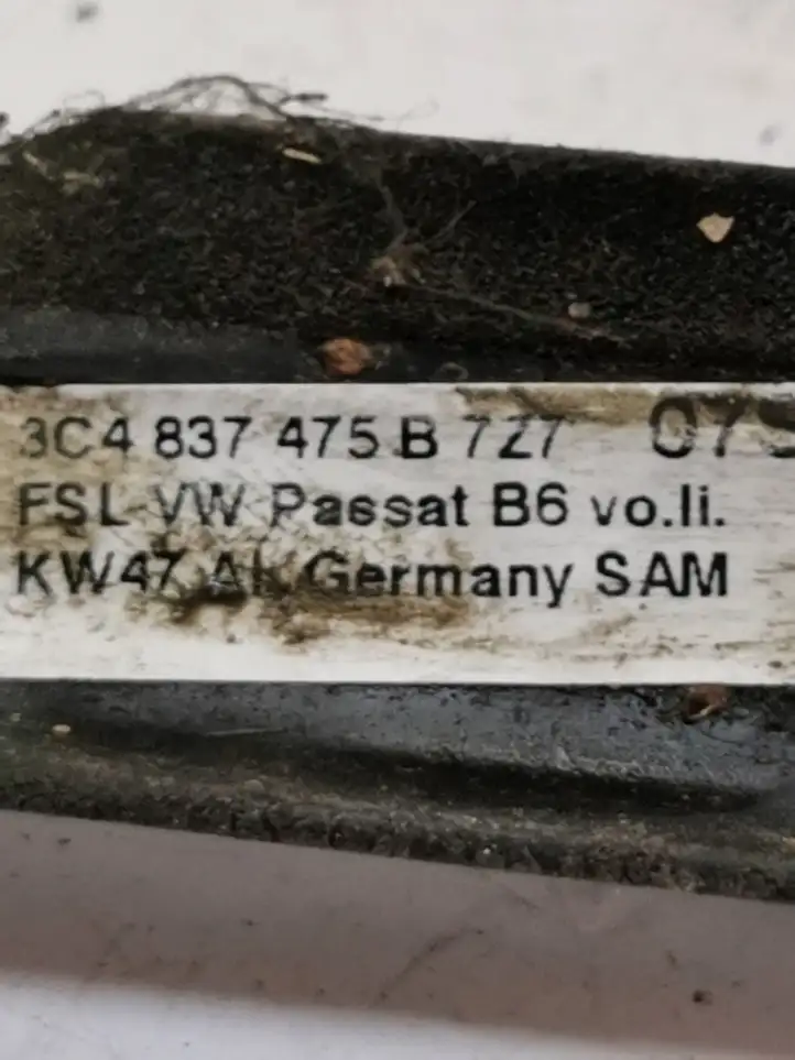 Volkswagen PASSAT B6 (2005 - 2010) 3C4837475B Накладка стекла передней двери — фото 3