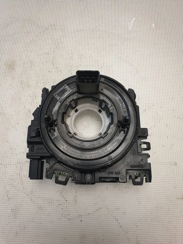 Volkswagen Golf VII (2013 - 2019) 5Q0953549A Контактное кольцо SRS — фото 1