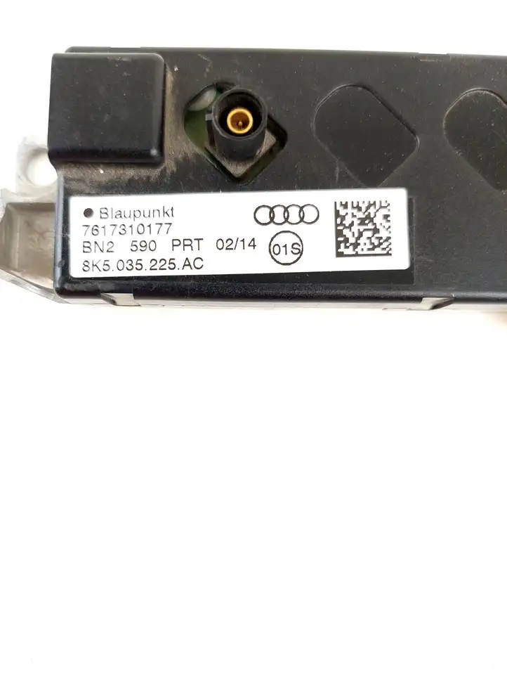 Audi A4 S4 B8 8K (2011 - 2015) 8K5035225AC Усилитель антенны — фото 2