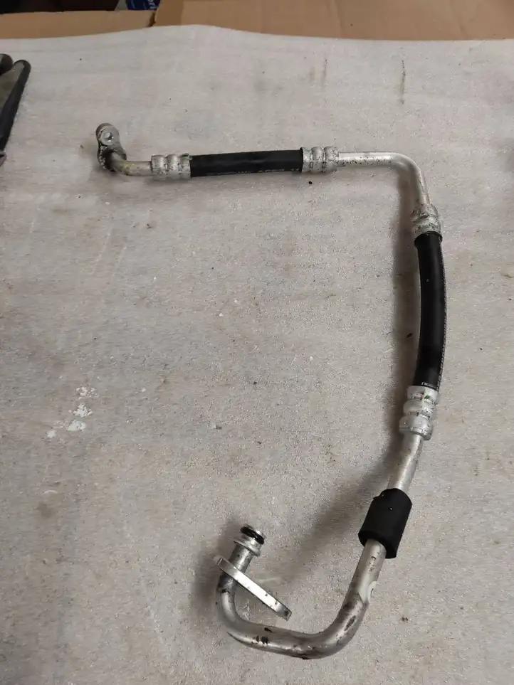 Hyundai Ioniq (2016 - ) Трубки и шланги кондиционера — фото 1