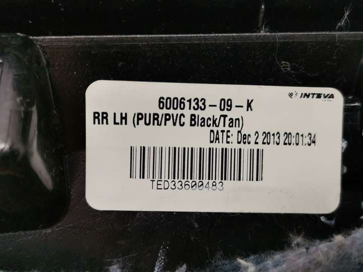 Tesla Model S (2012 - 2016)  6006133-09-K Обшивка задней двери