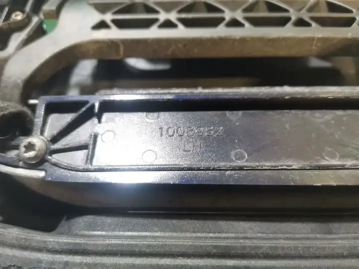 Tesla Model S (2012 - 2016) 1008982 Наружная ручка двери — фото 4