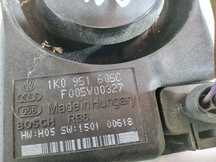 Audi A3/S3 8P (2008 - 2013) 1K0951605C Сирена сигнализации — фото 3