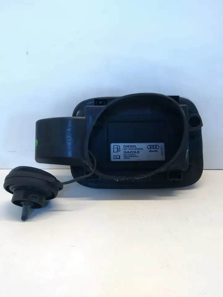 Audi A4 S4 B8 8K (2007 - 2011) 8K0809999A Крышка топливного бака — фото 3