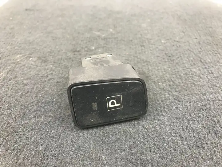 Toyota Auris E180 (2012 - 2018) 8471802030 Кнопка парктроника — фото 1