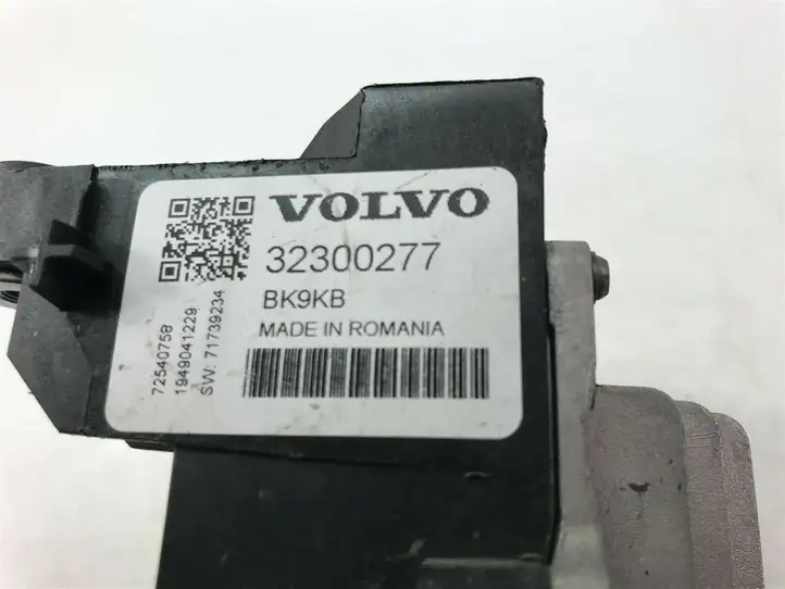 Volvo V60 (2010 - 2013) 32300277 Прочие блоки управления — фото 2