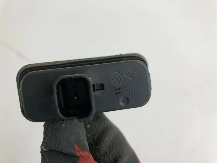 Renault Megane II (2002 - 2005) 8200078256 Кнопка закрытия крышки багажника — фото 4