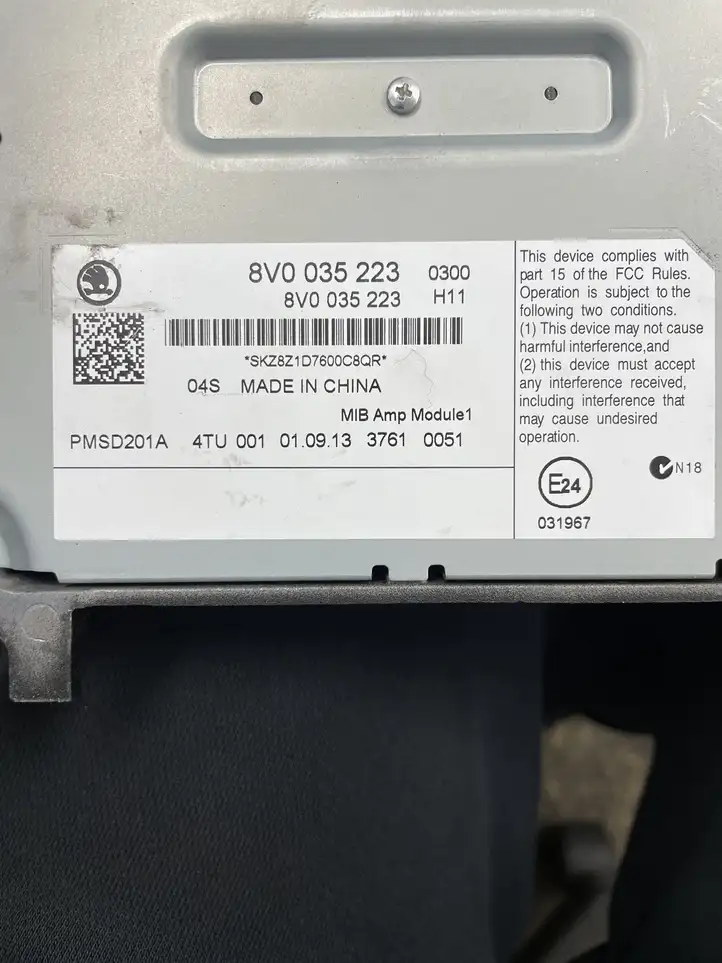 Skoda Octavia Mk3 (5E) (2013 - 2019) 8V0035223 Усилитель звука — фото 4