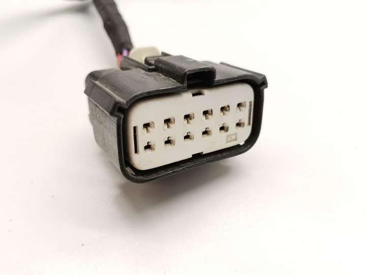 Tesla Model S (2012 - 2016)  149436600A Другой проводник