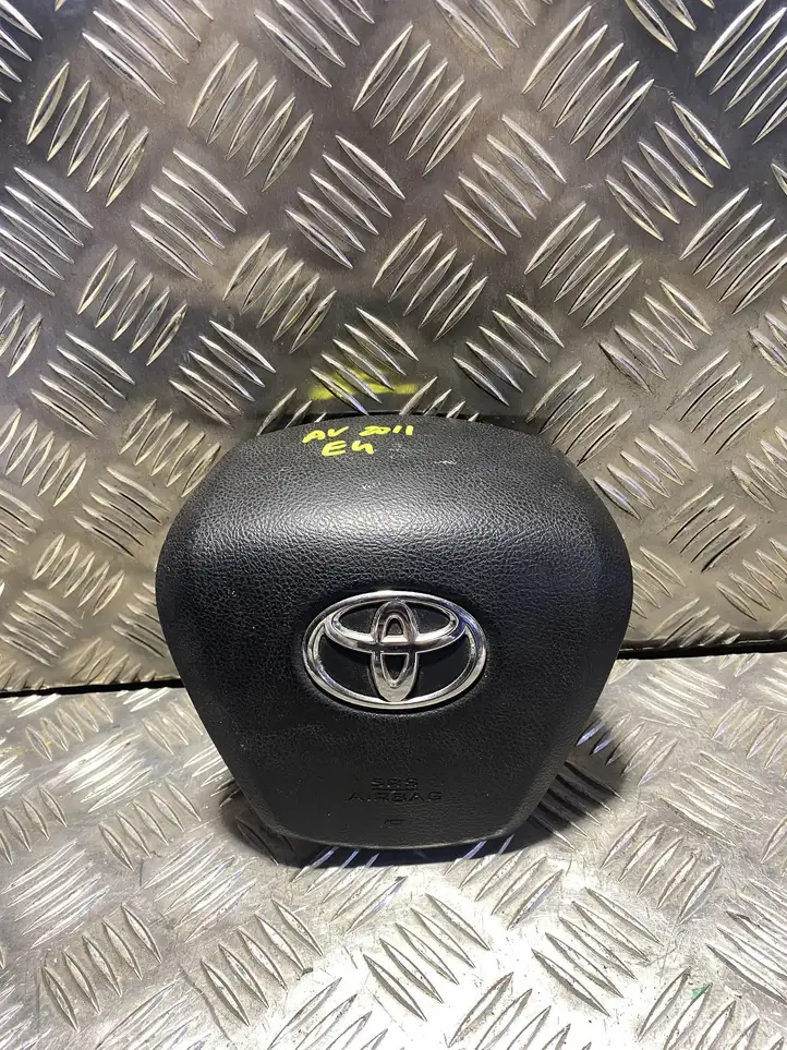 Toyota Avensis T270 (2009 - 2012) Подушка безопасности руля — фото 1