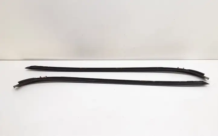 BMW 3 E90 E91 (2005 - 2012) 7126940 Накладка стоек лобового стекла — фото 2